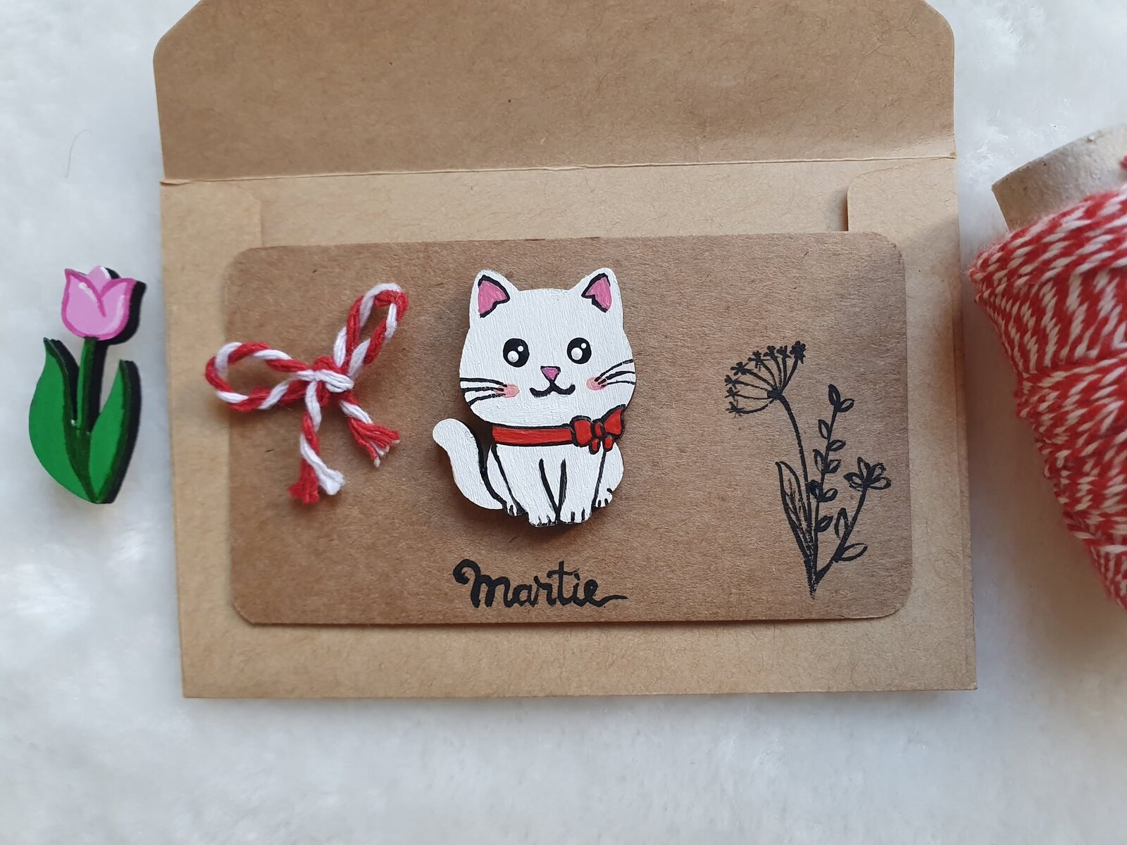 Martisor Pisica Alba